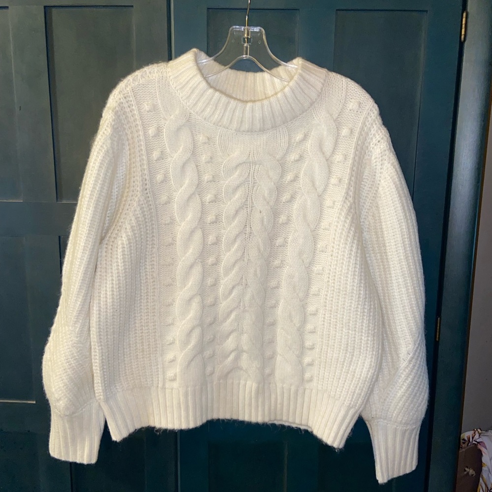 EUC A New Day crew neck fisherman sweater